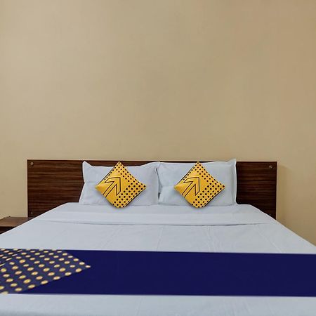 Hotel O Akash Lodge Latur ภายนอก รูปภาพ