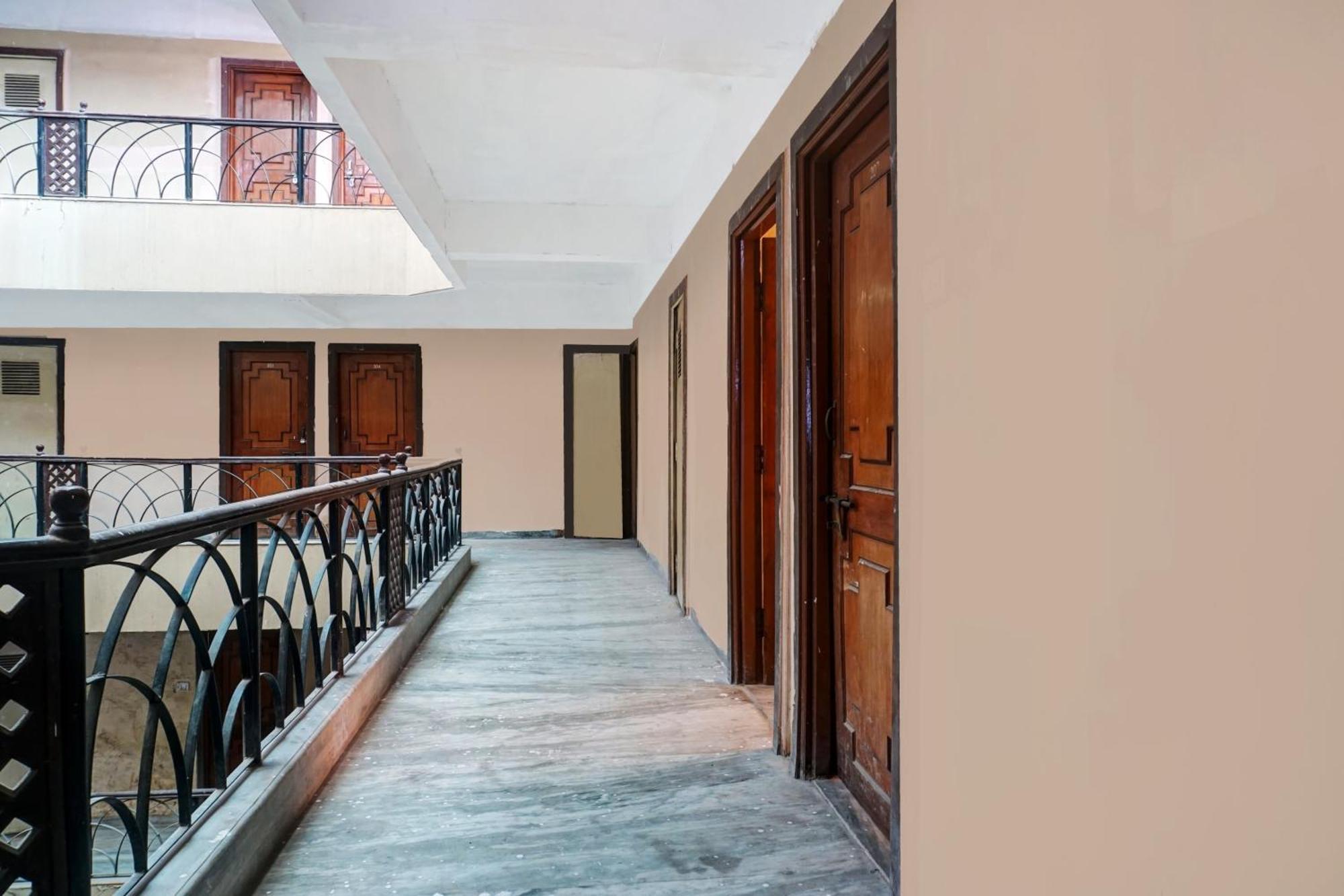 Hotel O Akash Lodge Latur ภายนอก รูปภาพ